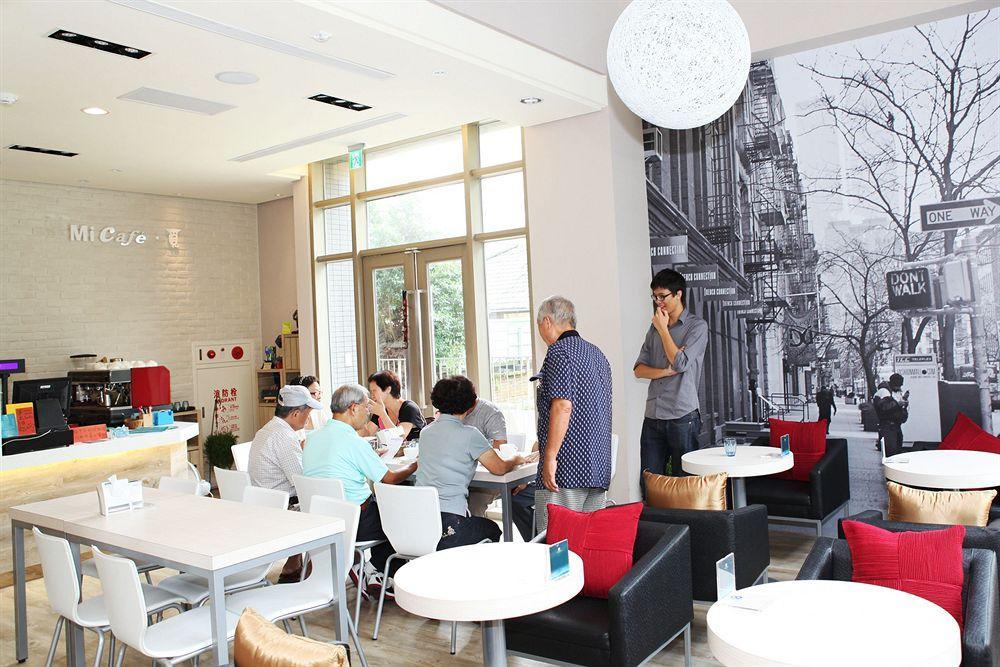 Micasa Hotel Taichung Exterior photo