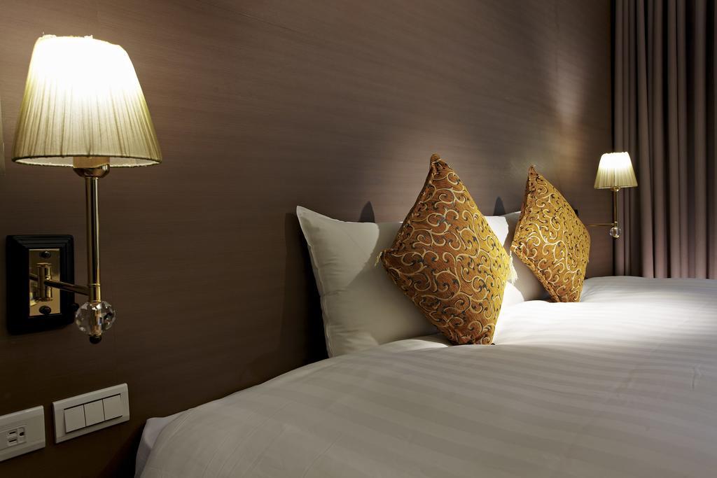 Micasa Hotel Taichung Exterior photo